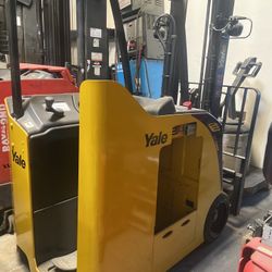 2011 Yale Docker Forklift 