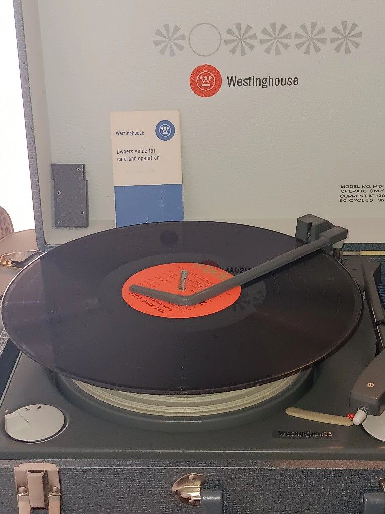 Westinghouse Vintage 1965 Record Player WORKS!