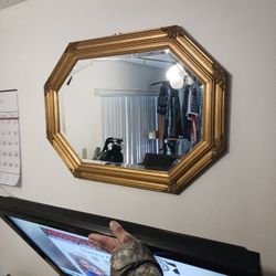 Beautiful Mirror 