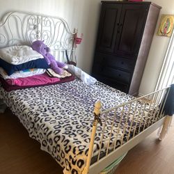 Bed Frame Queen Size White Metal 