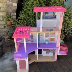 Barbie Doll Play house Girls Boys Toys Pink Plastic. Princess. Indoor Outdoor 