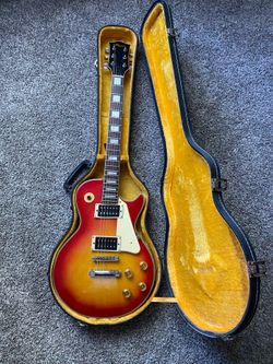 Memphis Les Paul with Japanese Case