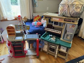 Kids Kitchen & Checkout Stand