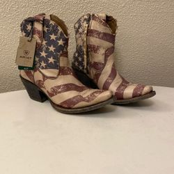 NEW Ariat Circuit Cruz Flag Distressed Ankle Boots Ladies Size 7.5 