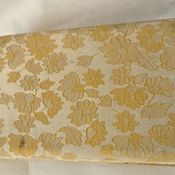 Cream Brocade Compartment Jewelry Box