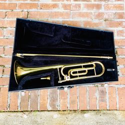 King Legend 607F Tenor Trombone Outfit With F Attachment, Yellow Brass Bell in EXCELLENT CONDITION! 