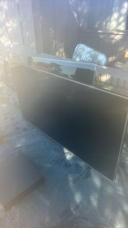 LG 60” read discription . Garage sale today