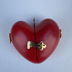 Vintage Hallmark Ornament 1993 Heart Of Christmas