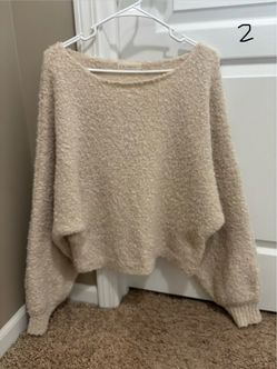 Women’s Long Sleeve Sweaters (2)-Size Large