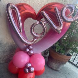 Valentine’s Day ballon gift