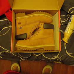 TIMBERLAND Boots  Sz 11w 