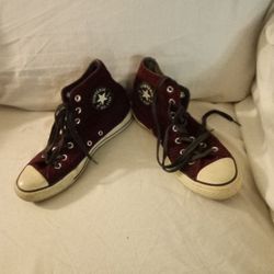 Girls Converse All Stars High Tops Purple