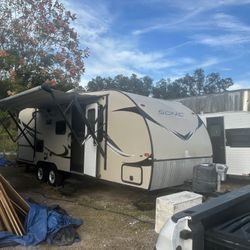 2015 Sonic 26 Ft Clean Tiled