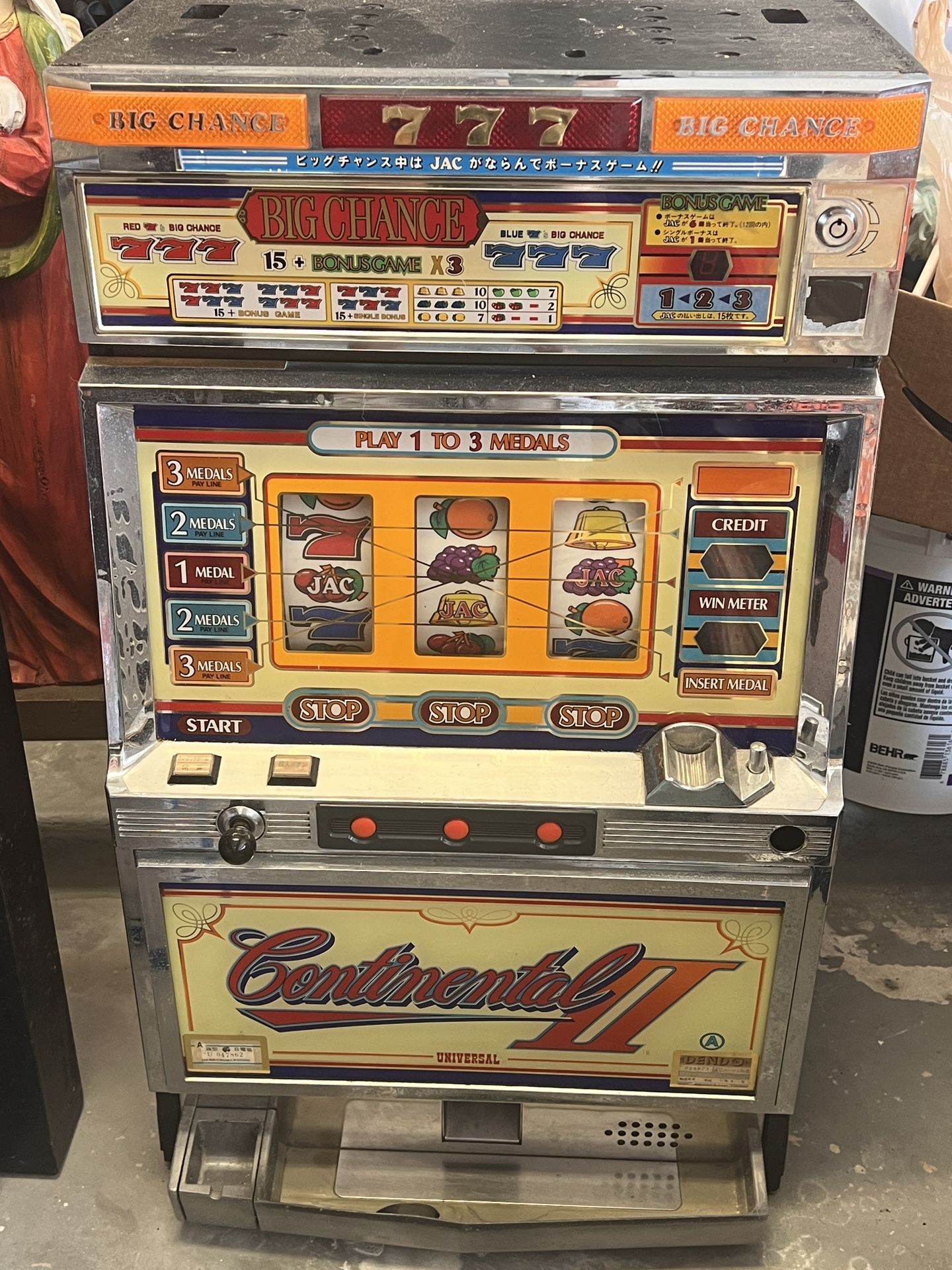 Continental II Big Chance Slot Machine