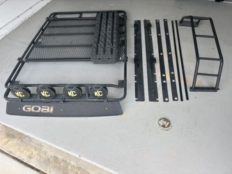 GOBI Stealth Roof Rack + 4 KC Lights – Jeep Grand Cherokee WK2 (2011–2021) Jeep Grand Cherokee, WK2,