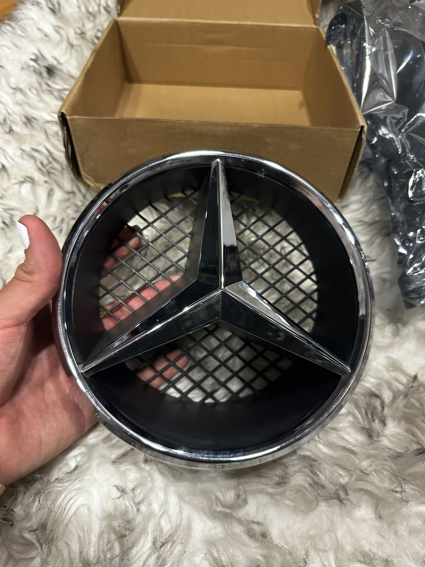 Mercedes Benz Star Emblem