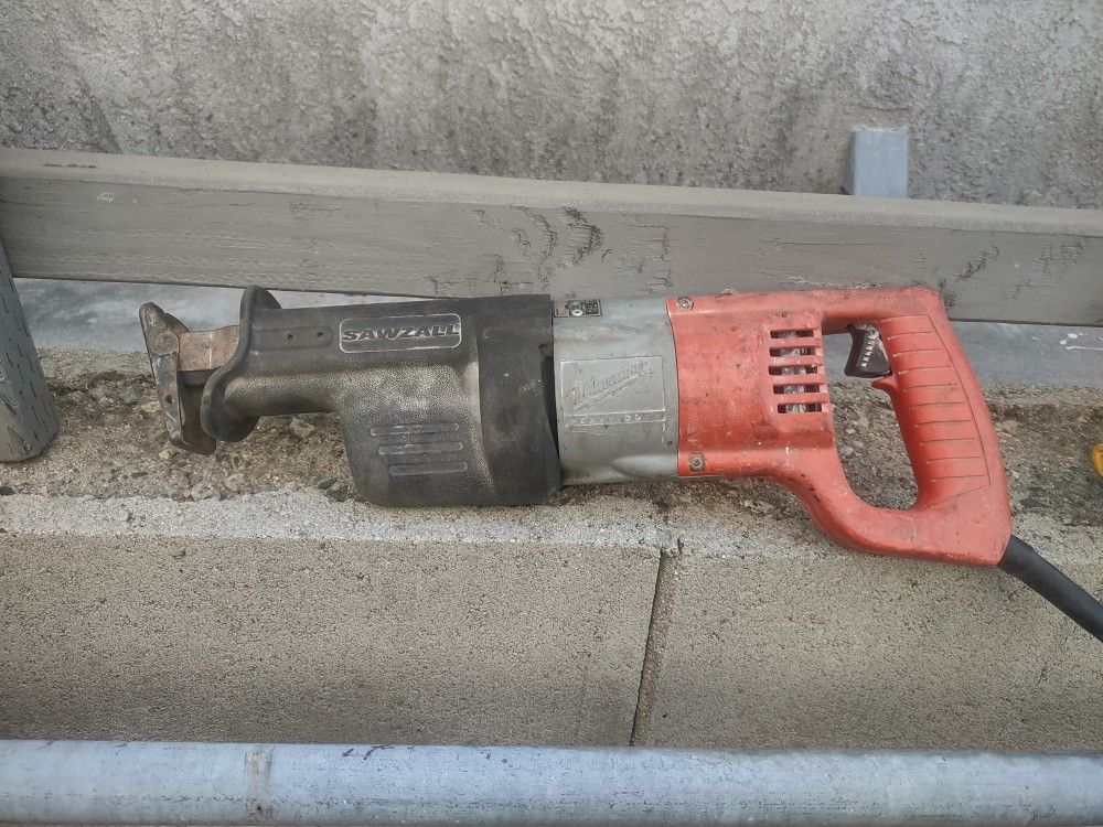 Milwaukee Sawzall Powered Cord
