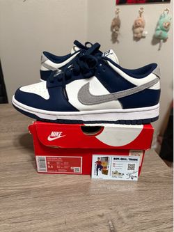Size 8 mens - Nike Dunk Low Summit White Midnight Navy