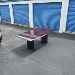 Two Diamond Cut Glass  Shelves China Cabinet & Table In Good Condition 