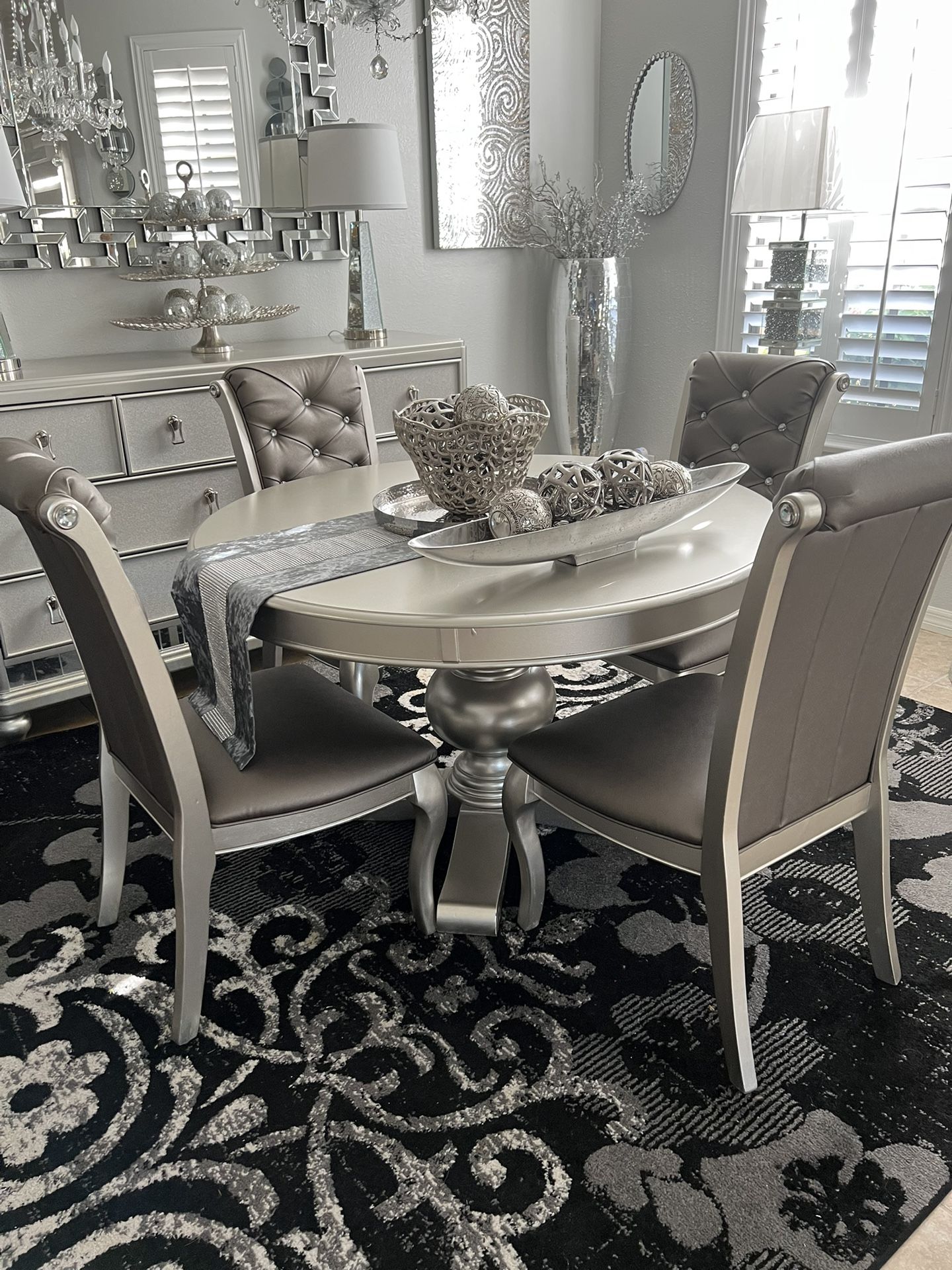 🌟Beautiful Silver Wood Glam Dining a room Set! Table With 4 Chairs And Buffet🌟