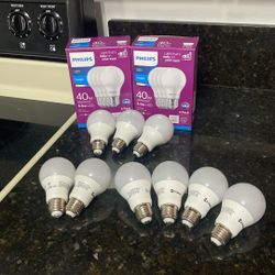 Light Blub Lot Total Of 17 Bulbs