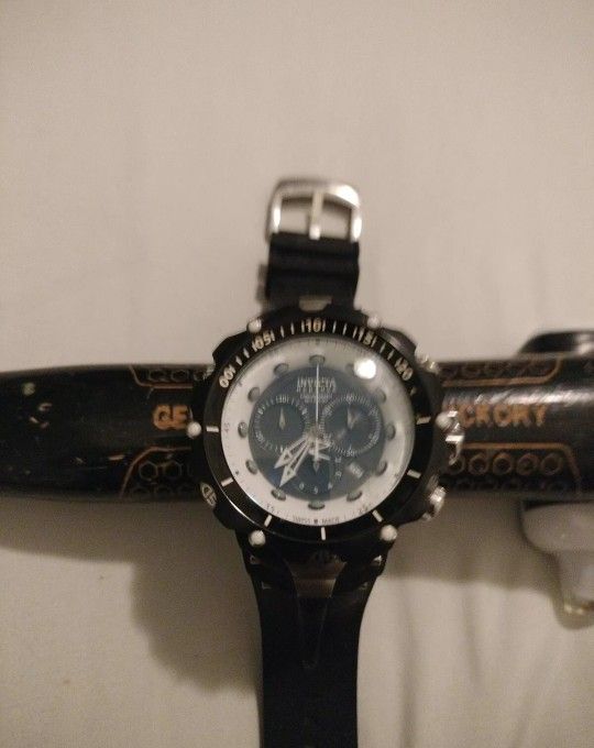 Invicta Reserve Venom