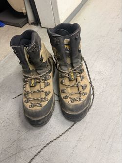 La Sportiva Boots