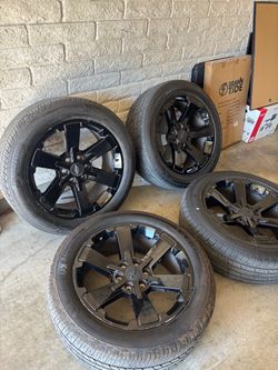 Chevrolet Black Wheels with Tires