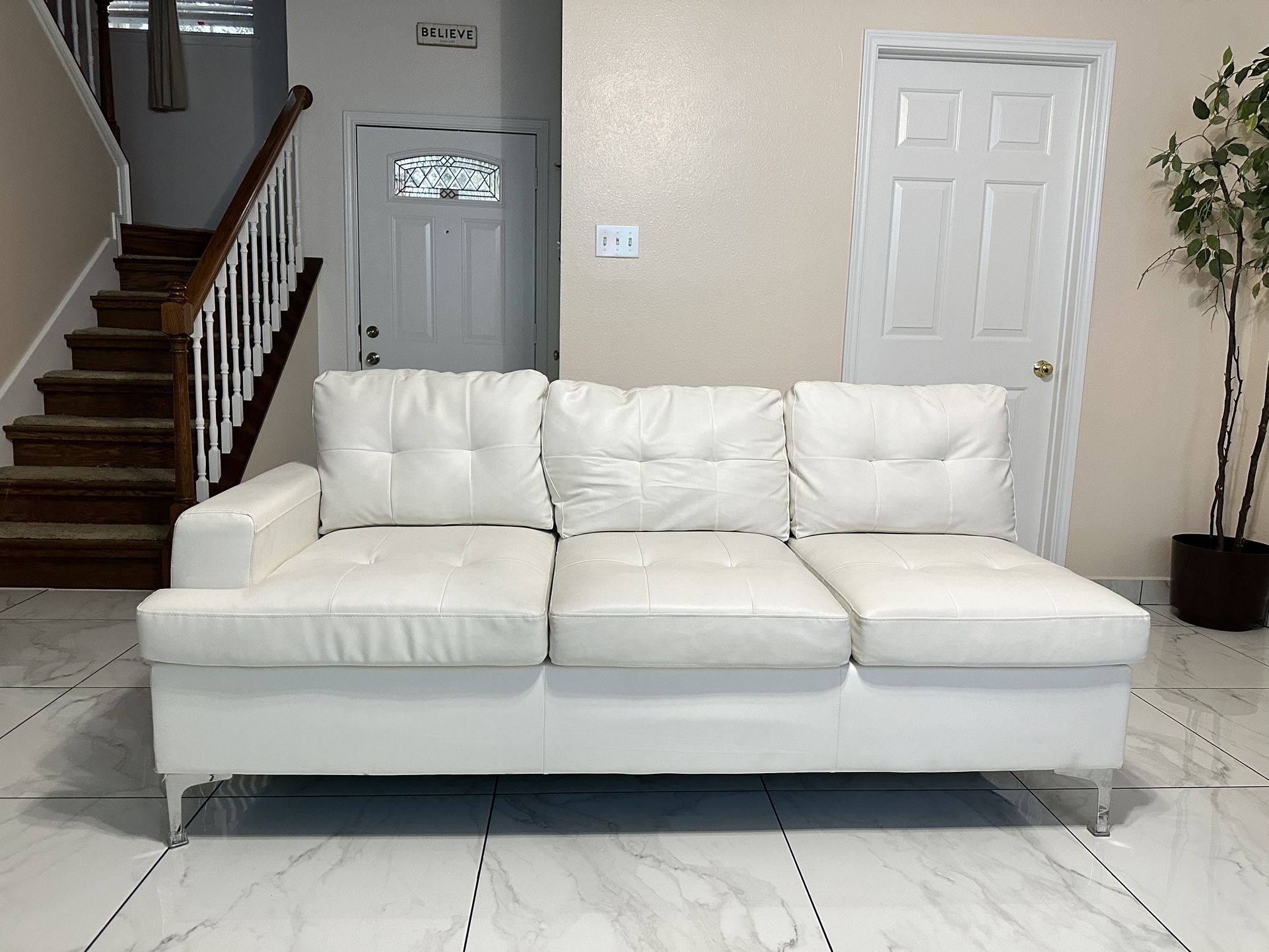 White Leather Couch ποΈ
