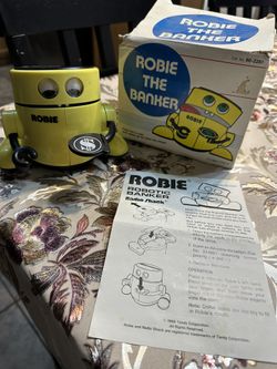 Vintage Radio Shack Robbie The Robot Banker Electronic Coin Bank -- Working
