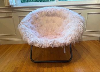 Pottery Barn Teen Himalayan Blush Faux-Fur Hang-A-Round Chair