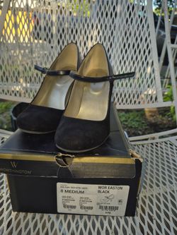 Womans Black Heels