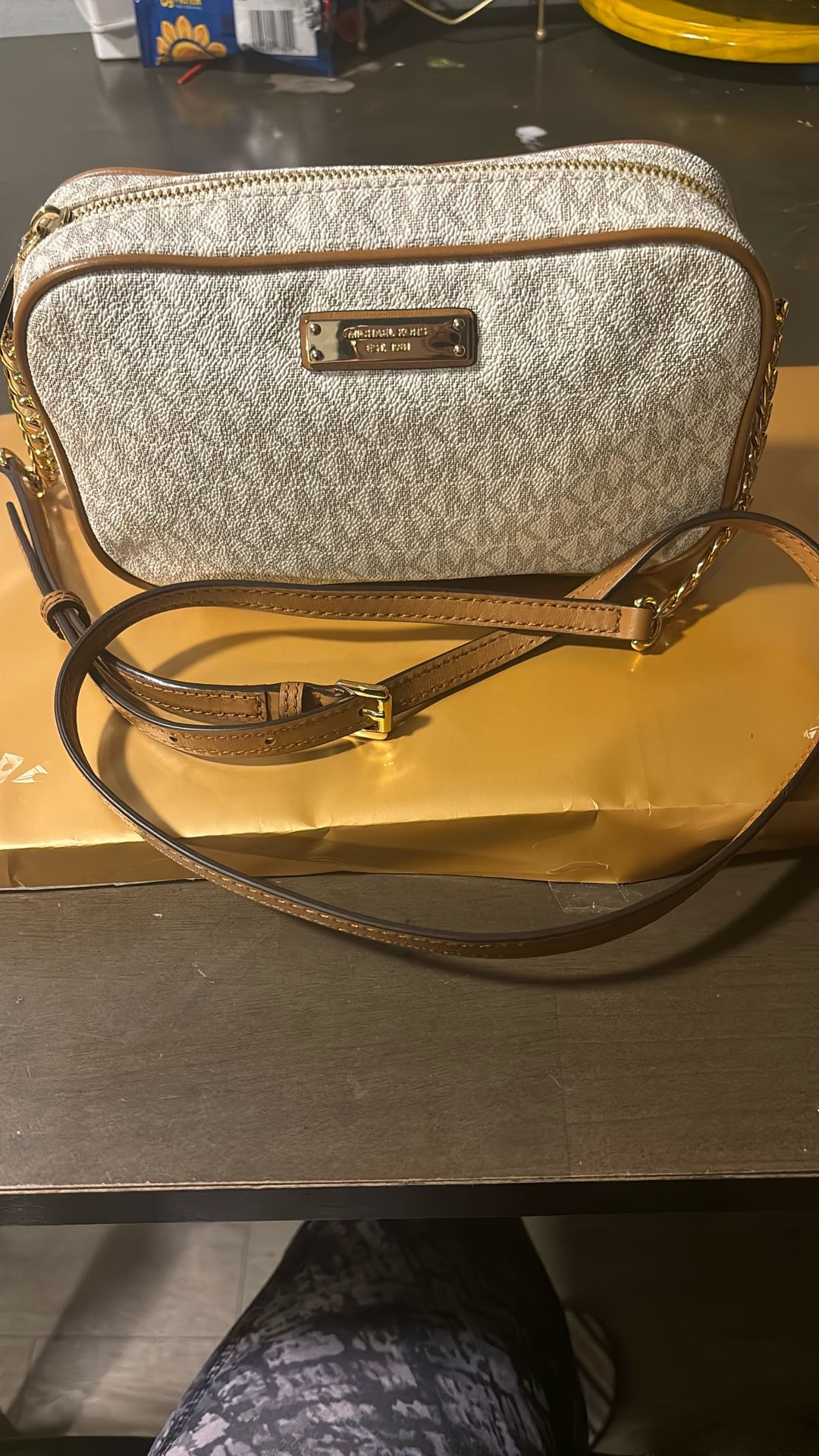 Michael Kors Crossbody Purse Vanilla Color