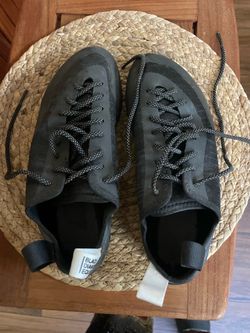 Rock climbing shoes women’s size 10,5