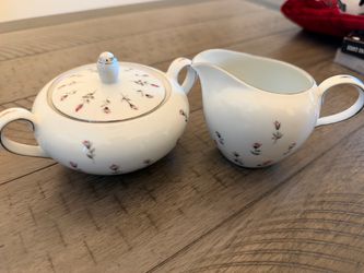 Harmony house rosebud creamer and sugar bowl
