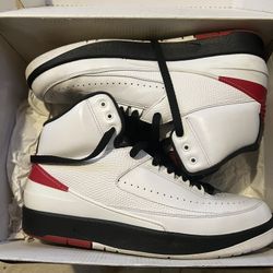 RETRO AIR JORDANS SZ 9.5-11
