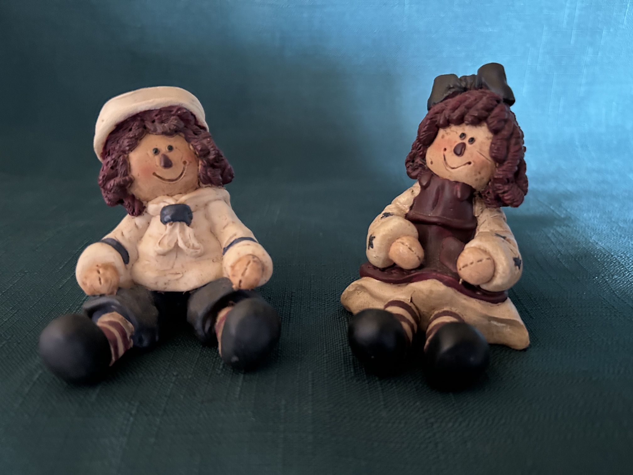2000 Suzy Raggedy Ann and Andy 3” Figurine stopped