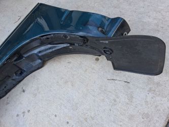 Toyota tacoma front driver fender