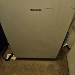 HISENCE  AIR CONDITIONER  CHEAP!