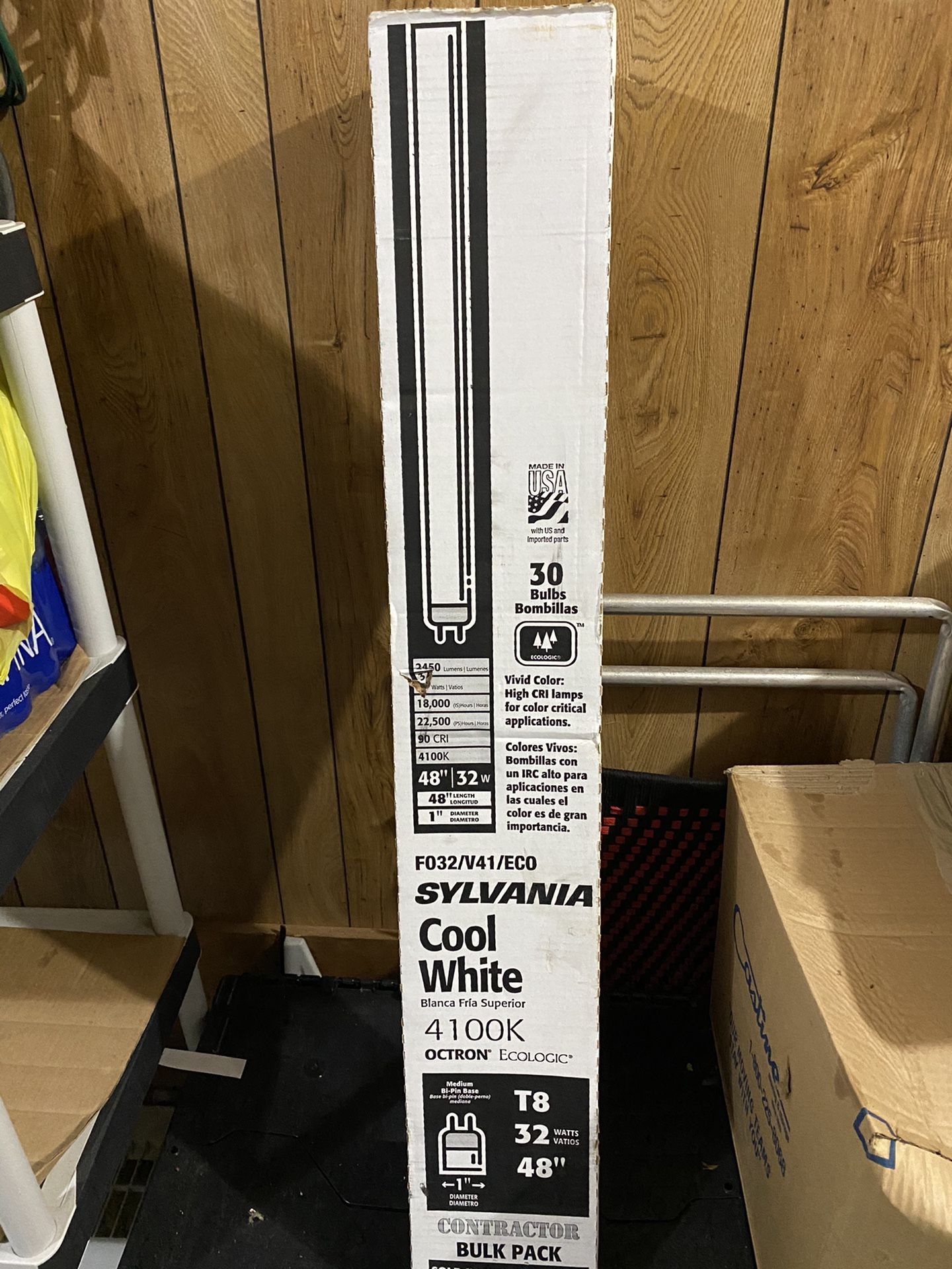 SYLVANIA 48” 32w COOL WHITE 4100k T8 BULBS(new)