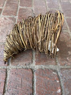 Woven cornucopia