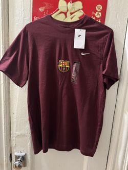 New Nike T -Shirt With Custom FC Barcelona Patch Size M
