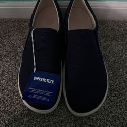BIRKINSTOCK • CLOGS