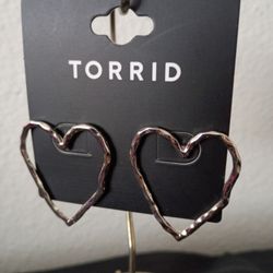 MOVING SALE Torrid Jewelry/Earrings Silver Valentines Hearts