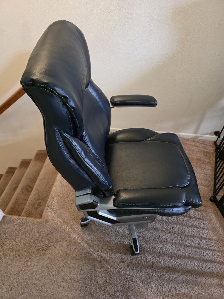 La Z Boy Office Chair