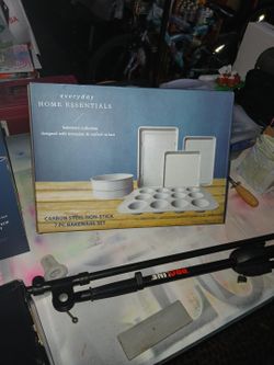 75% Off Non Stick 7pc Bakeware Set