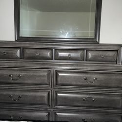 bedroom furniture set