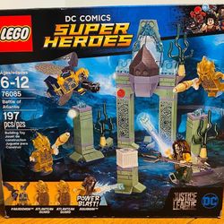 DC Comics Super Hereos Battle of Atlantis Lego Set