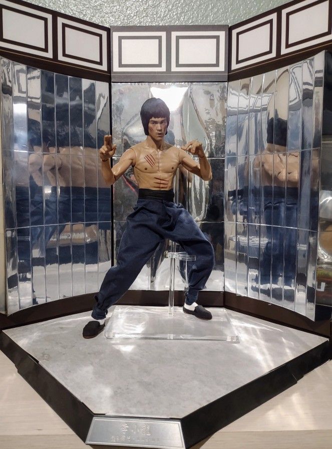 Hot Toys Sideshow Bruce Lee Enter The Dragon Loose Figure With Diorama