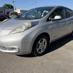 2012 NISSAN LEAF !! $0 gas⛽️!!!  $3888